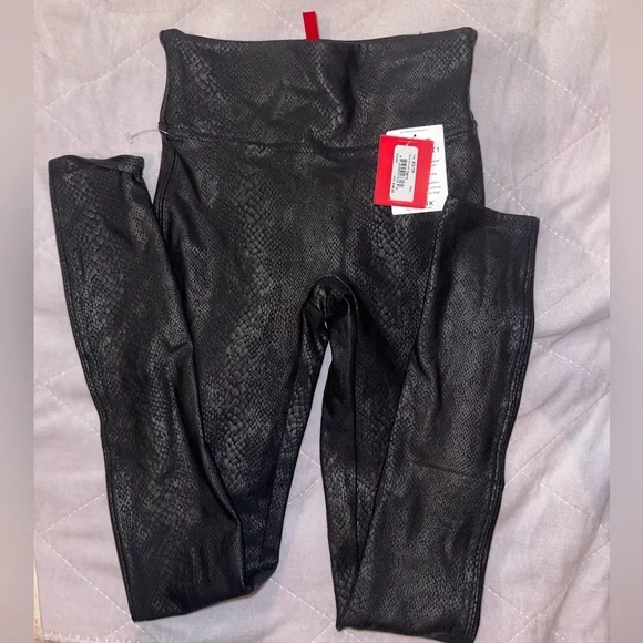 SPANX Faux Leather Matte Snake Leggings for Women Tummy Control XS - Picture 5 of 11